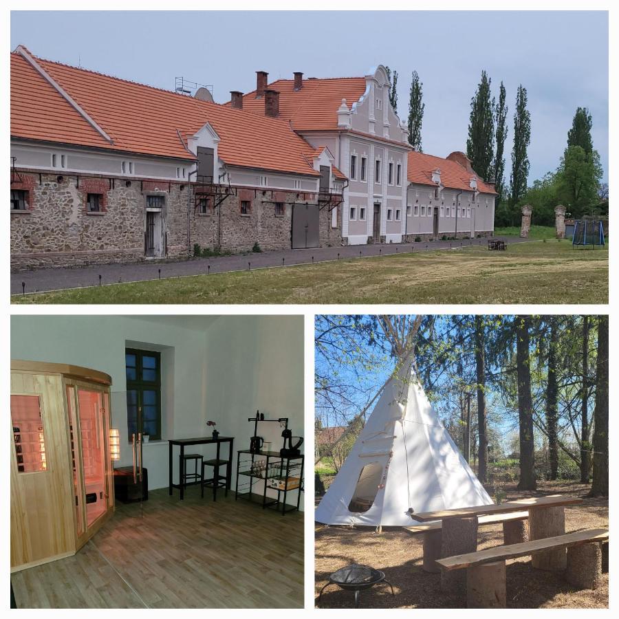 Teepee v zámecké zahradě Hotel Ronow an der Doubrava Exterior foto